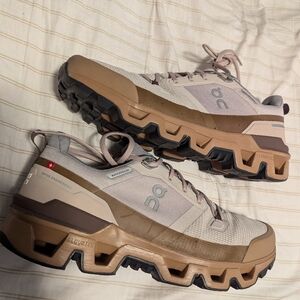 On Cloudwander Waterproof Sneaker